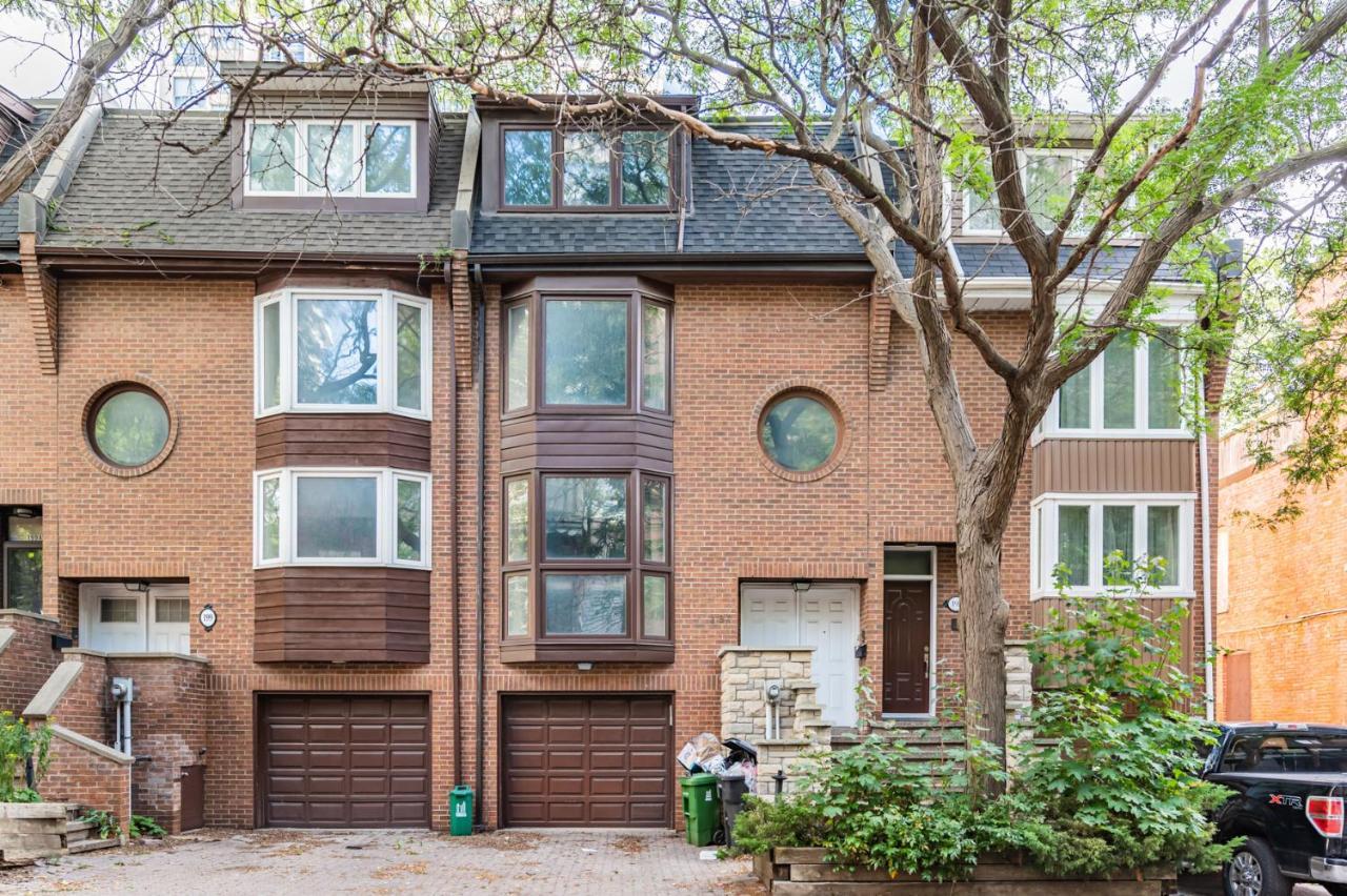 تورونتو Beautiful Property In Downtown Core Close To Subway Station! المظهر الخارجي الصورة