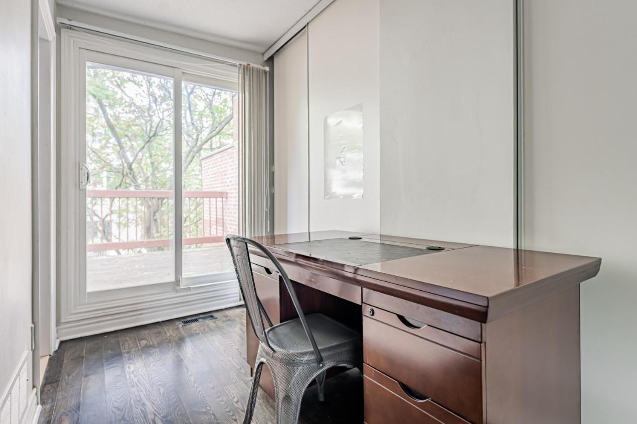 تورونتو Beautiful Property In Downtown Core Close To Subway Station! المظهر الخارجي الصورة