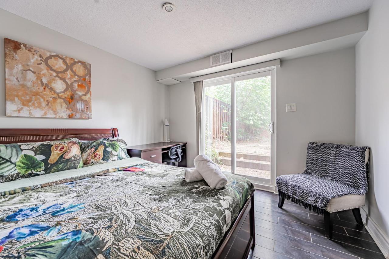 تورونتو Beautiful Property In Downtown Core Close To Subway Station! المظهر الخارجي الصورة